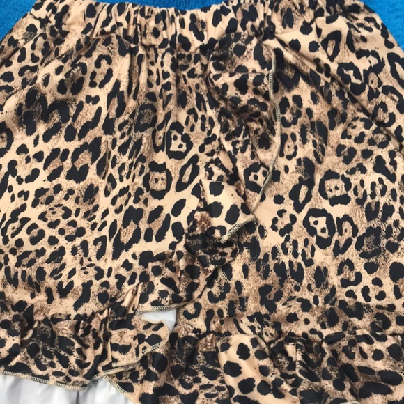 Cheetah hi low skirt NEW animal print 🔥 - Picture 3 of 10